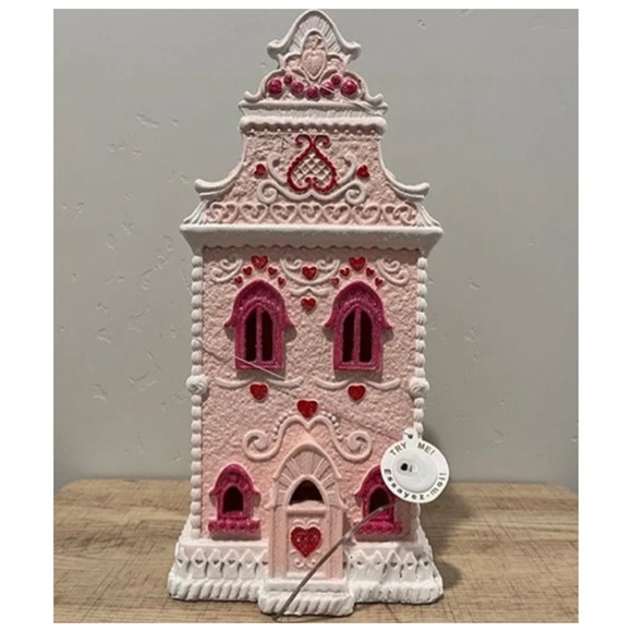 NEW Pink Pastel Gingerbread Light Up Victorian House Valentine's Day - Picture 4 of 7